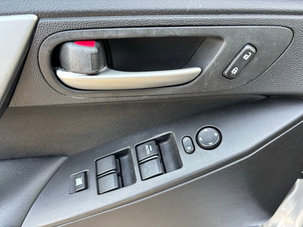 Used 2012 MAZDA MAZDA3 i Grand Touring image 14