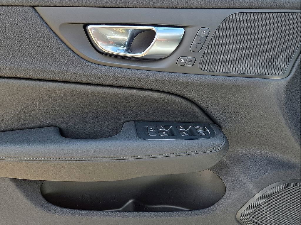 New 2026 Volvo V60 B5 Cross Country Plus w/ Protection Package Premier image 20