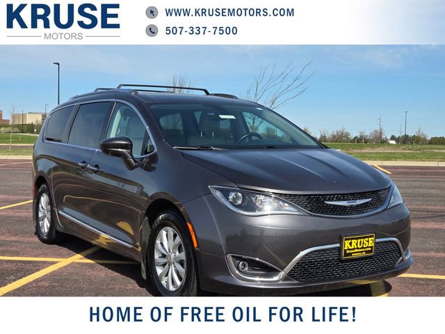 Used 2018 Chrysler Pacifica Touring-L