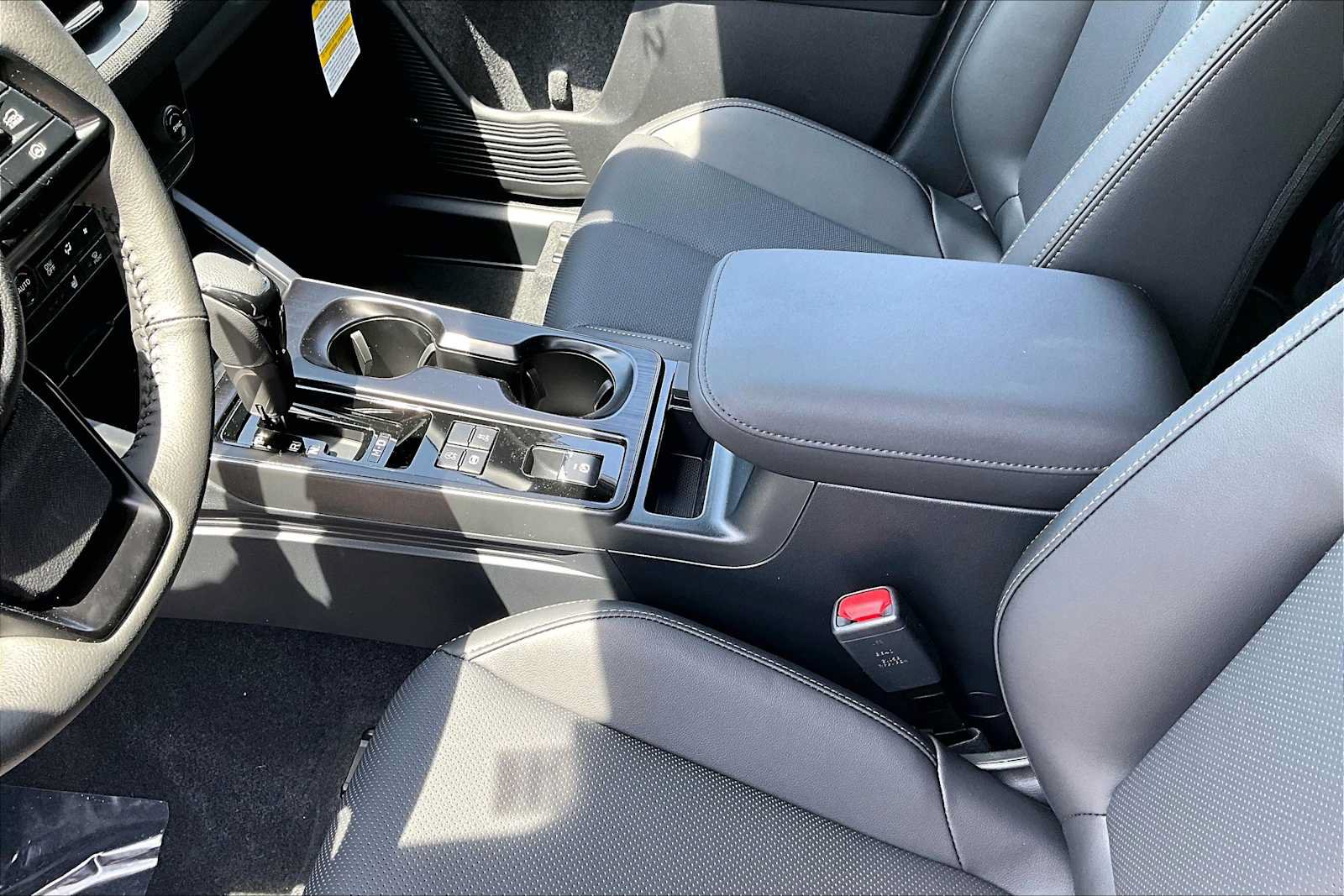 New 2026 Subaru Outback Limited AWD/4WD image 7