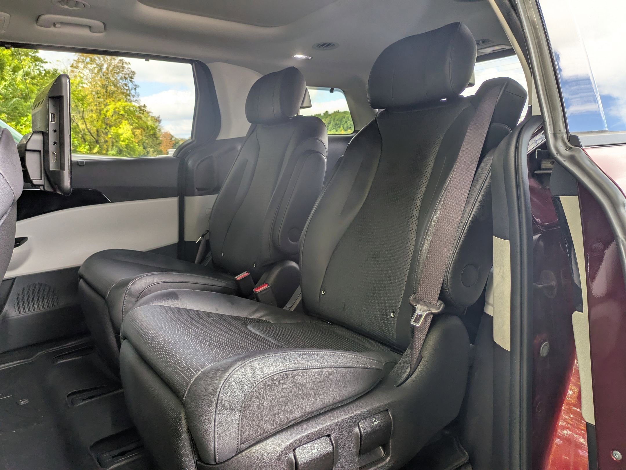 Certified 2023 Kia Carnival SX Prestige image 10