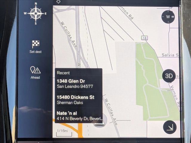 Used 2018 Volvo XC60 T8 Momentum w/ Vision Package image 13