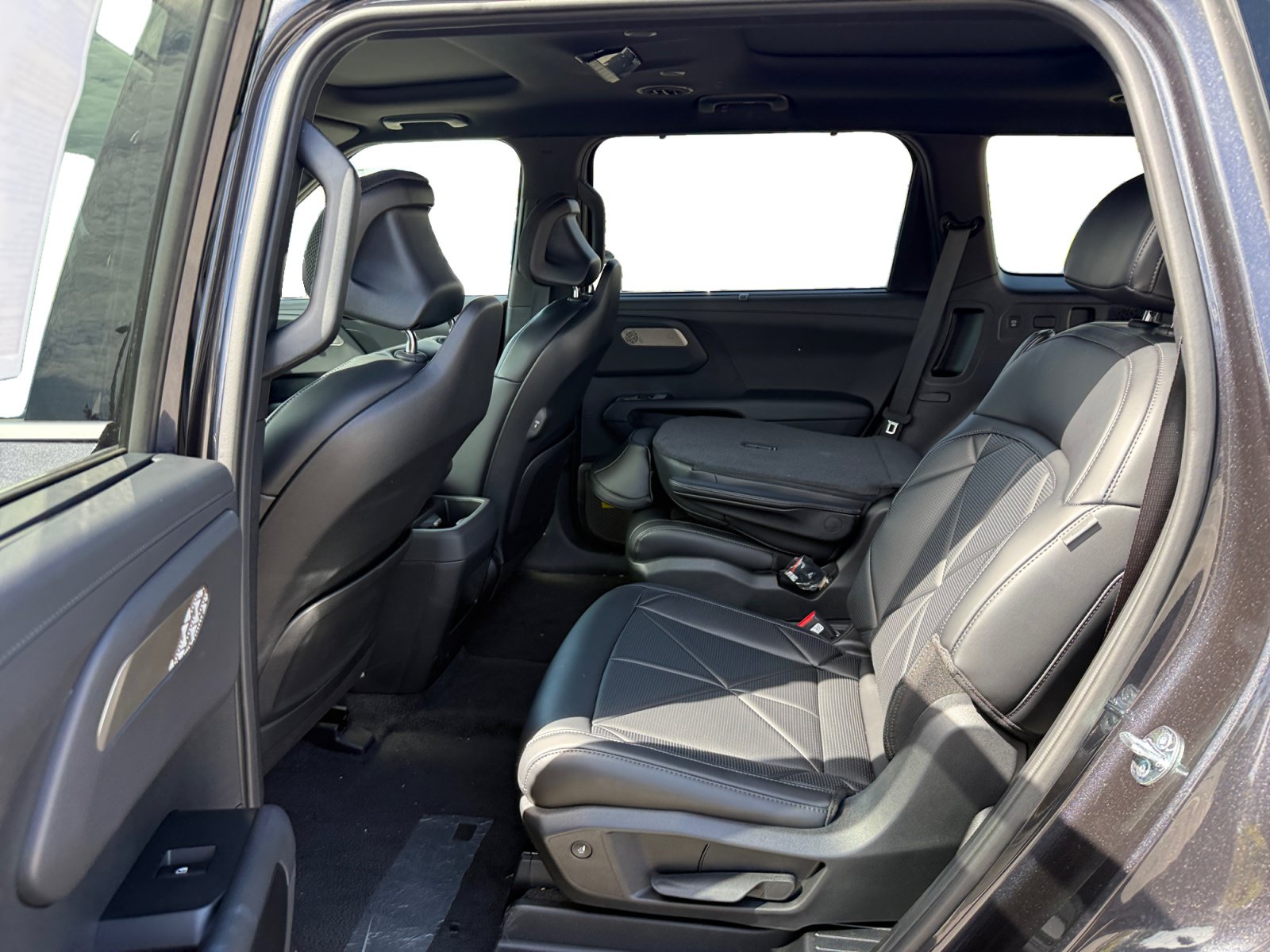 New 2027 Kia Telluride SX w/ Towing Package FWD image 16