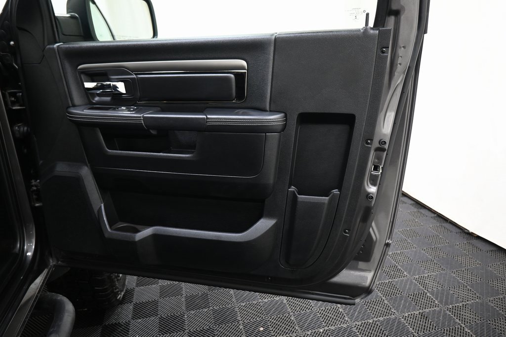 Used 2015 RAM 1500 Sport w/ Remote Start & Security Group image 18