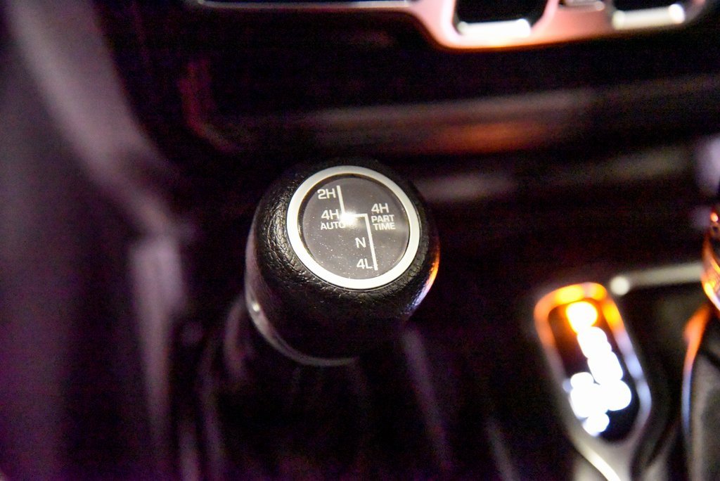 Used 2024 Jeep Wrangler Unlimited w/ Convenience Group image 26