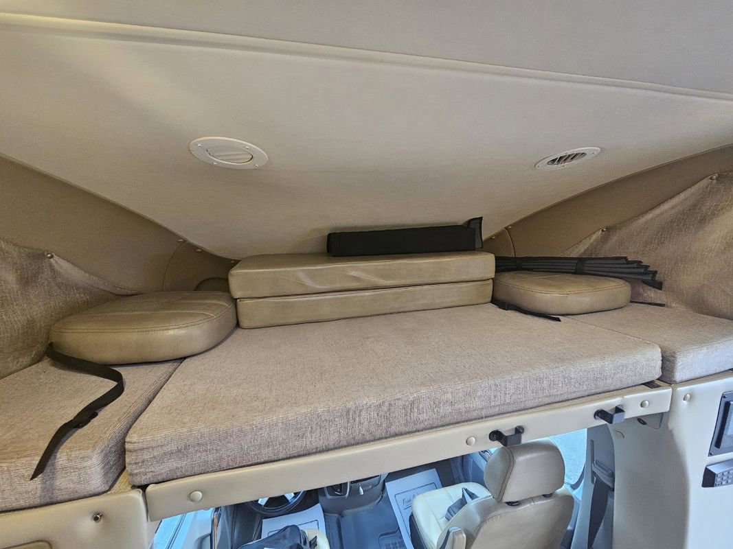 Used 2017 Mercedes-Benz Sprinter 3500 image 22