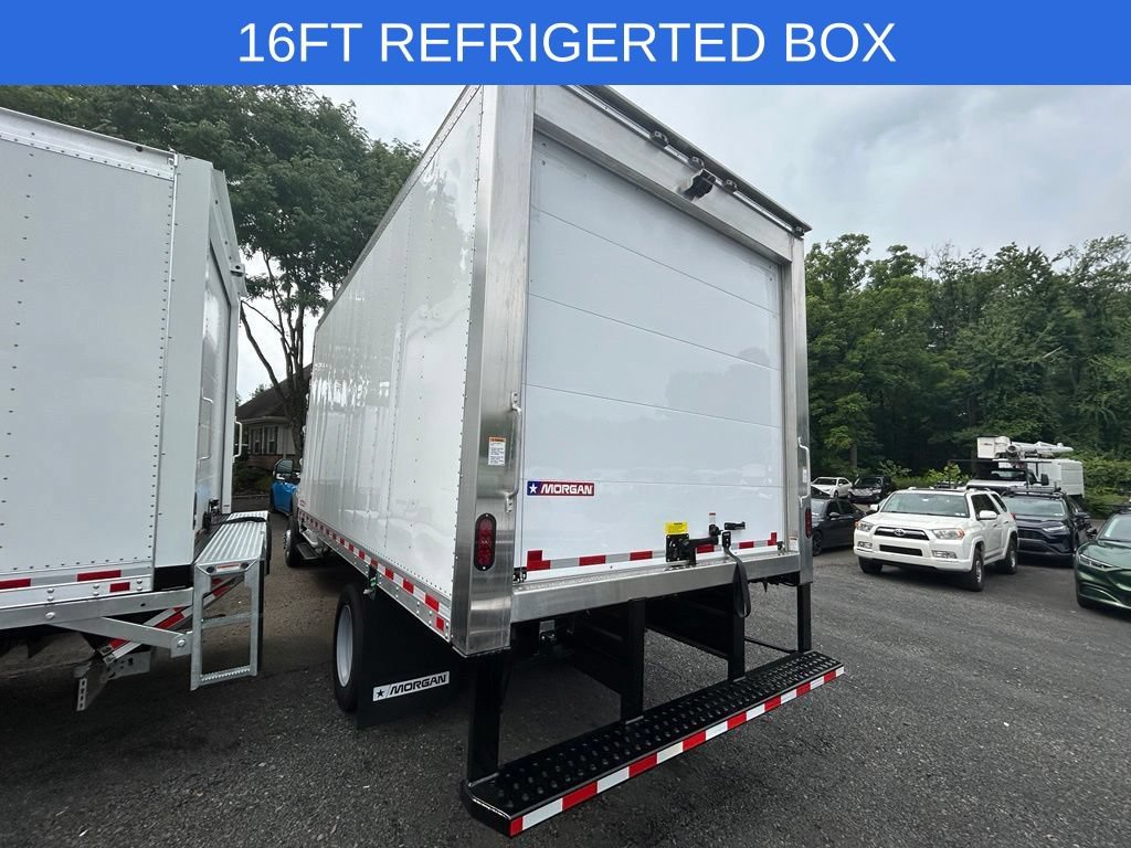 New 2026 Ford F550 2WD Regular Cab Super Duty image 8
