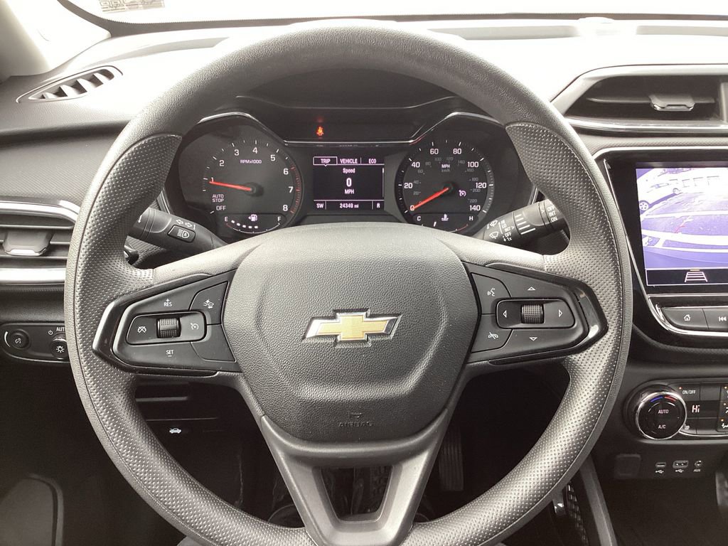 Used 2023 Chevrolet TrailBlazer LT w/ Convenience Package image 16
