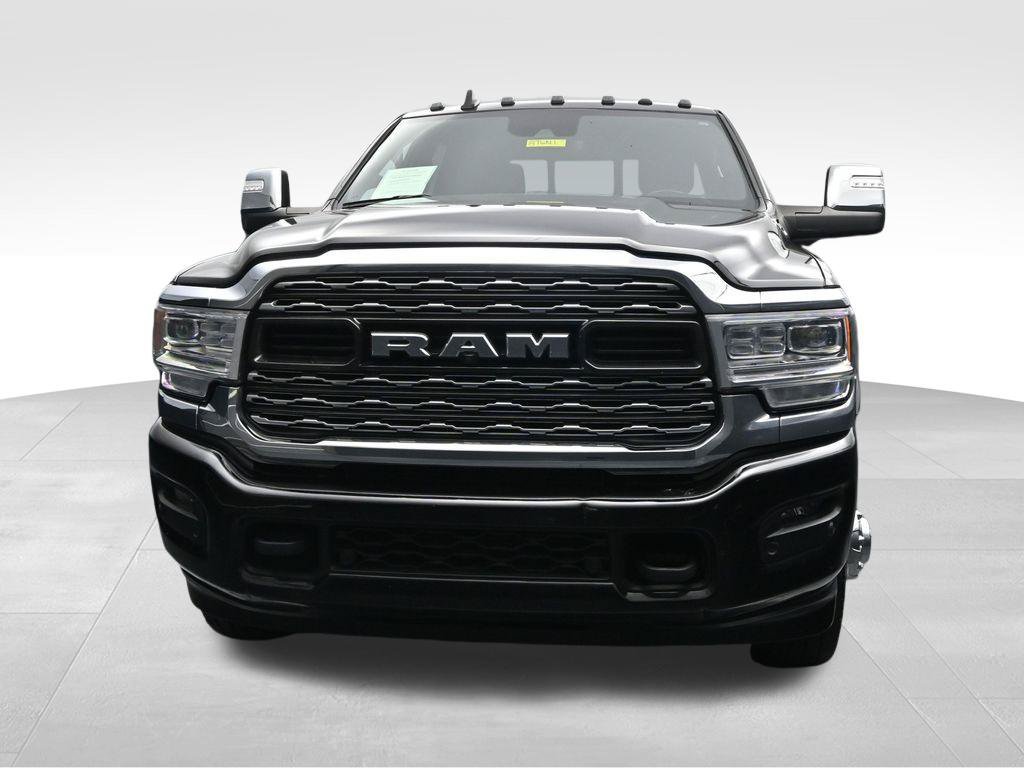 Used 2024 RAM 3500 Limited AWD/4WD image 8