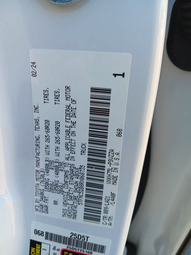 Used 2024 Toyota Tundra Platinum AWD/4WD image 34