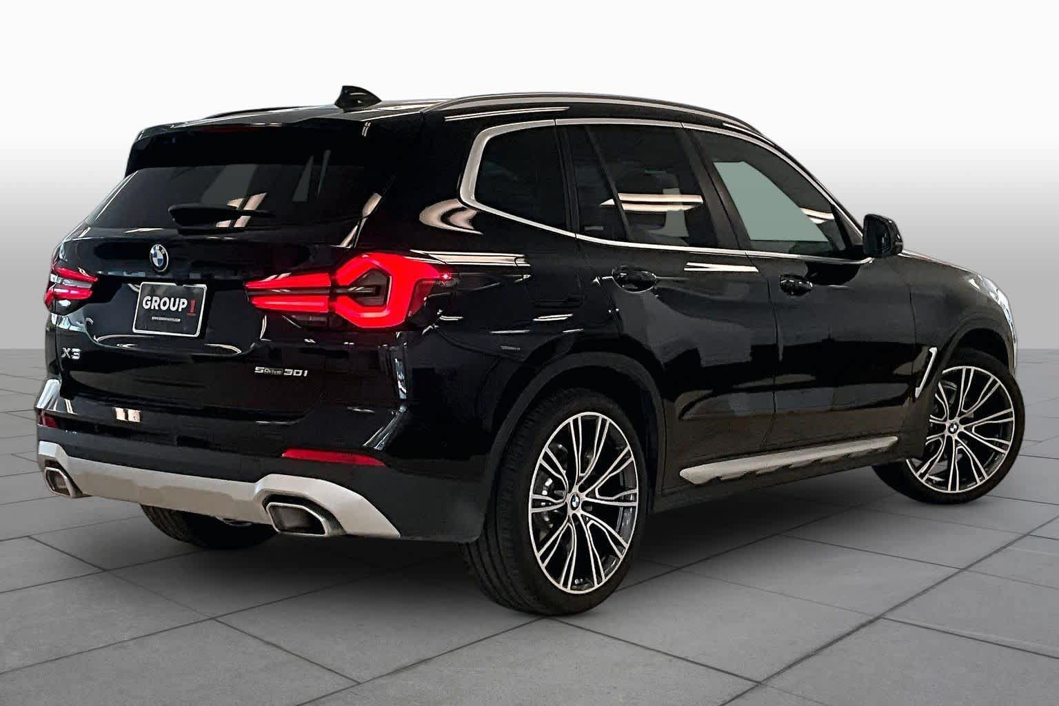 Used 2024 BMW X3 sDrive30i w/ Convenience Package RWD image 12