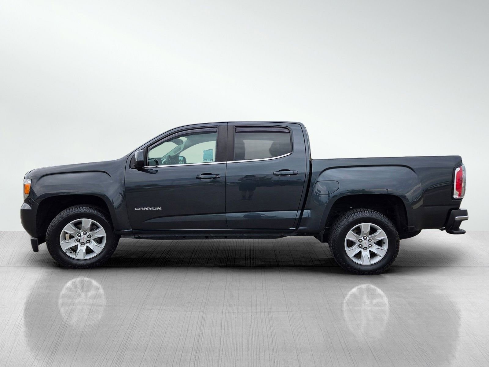 Used 2018 GMC Canyon SLE w/ SLE Convenience Package RWD image 10