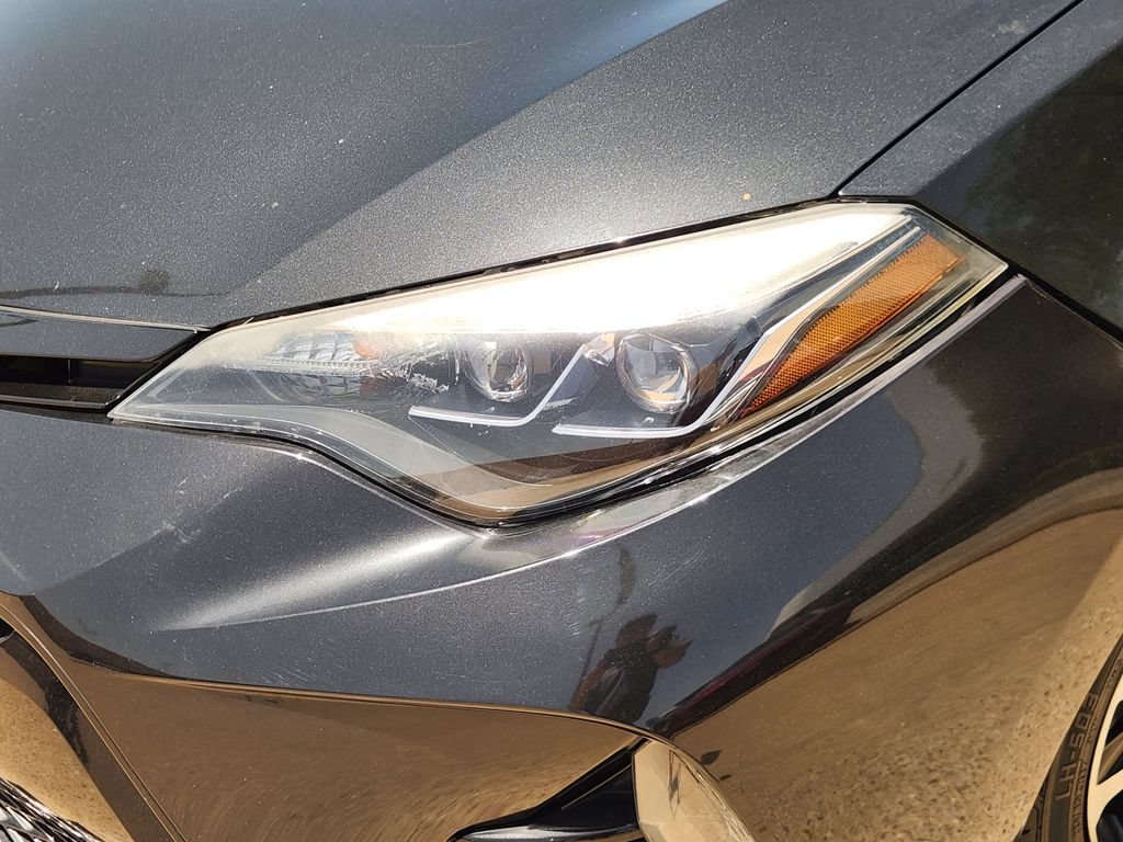Used 2017 Toyota Corolla SE w/ Carpet Mat Package (TMS) FWD image 9