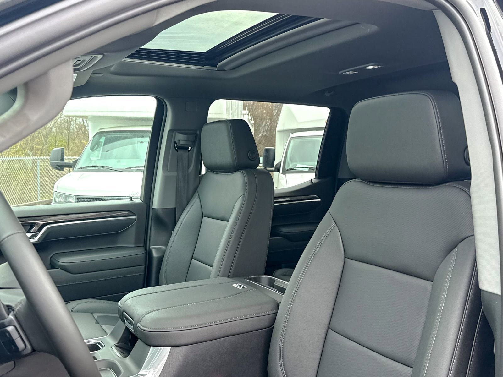 New 2026 Chevrolet Silverado 1500 LTZ w/ LTZ Premium Package AWD/4WD image 21