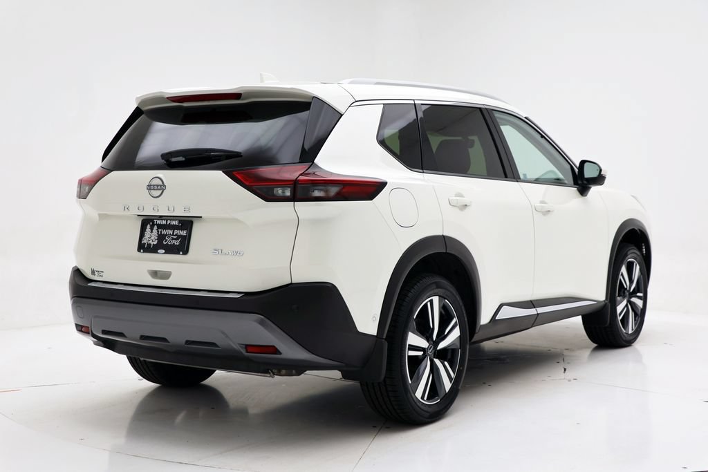 Used 2023 Nissan Rogue SL AWD/4WD image 2