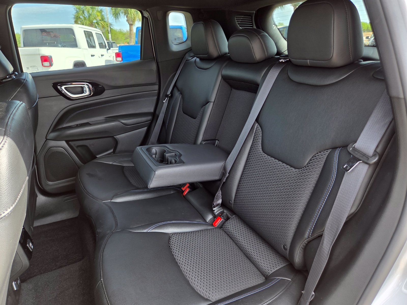 New 2026 Jeep Compass Latitude AWD/4WD image 23