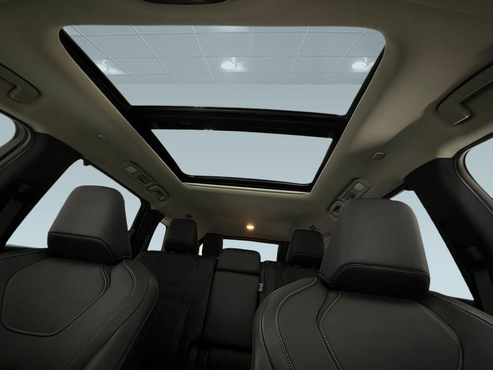 Used 2025 INFINITI QX60 Luxe FWD image 13