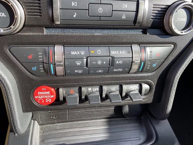 Used 2016 Ford Mustang Shelby GT350 w/ Technology Package image 15