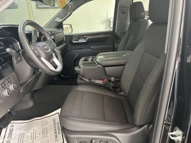 Used 2025 GMC Sierra 1500 Elevation AWD/4WD image 9