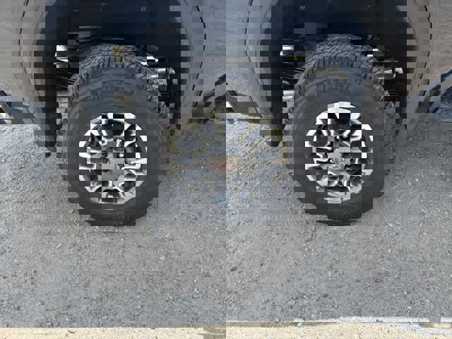 New 2026 GMC Sierra 2500 SLT w/ SLT Premium Package image 9