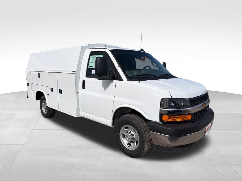 New 2026 Chevrolet Express 3500 w/ Power Convenience Package RWD image 4