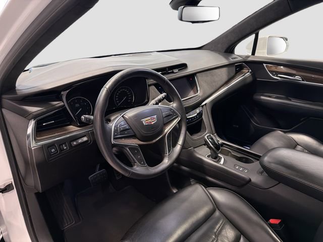 Used 2018 Cadillac XT5 Platinum w/ Driver Assist Package image 8
