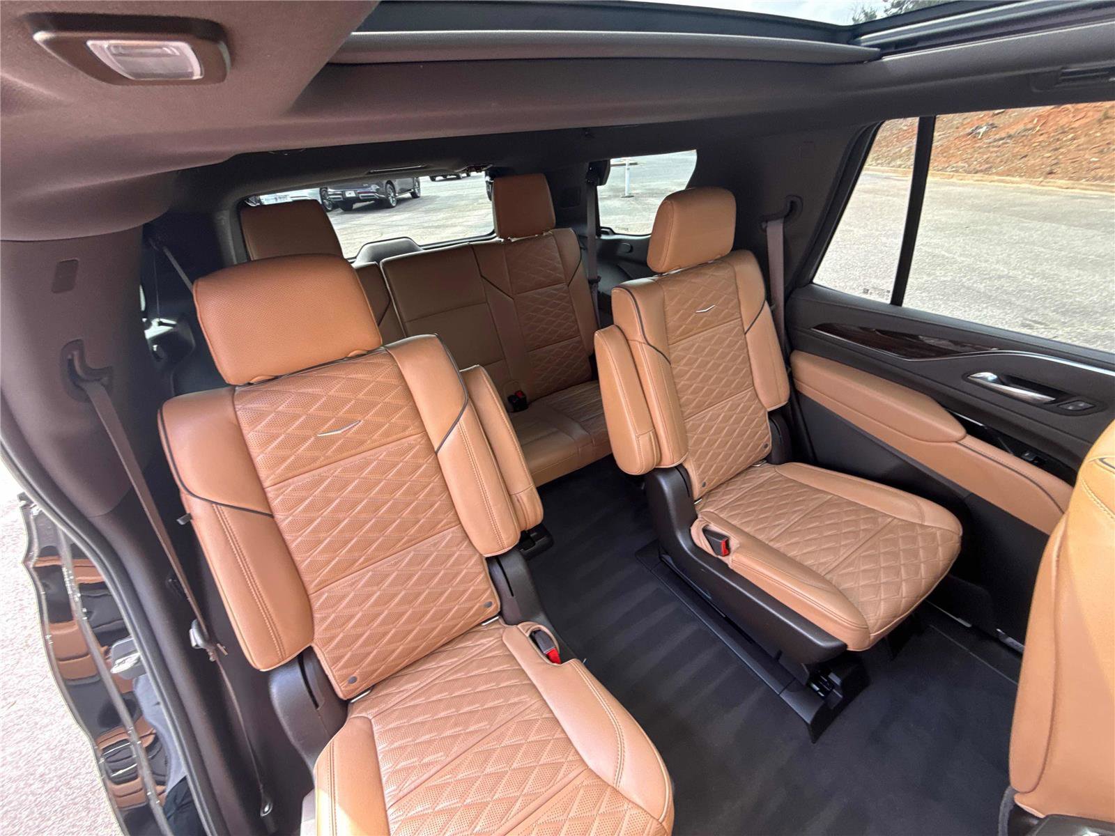 Used 2021 Cadillac Escalade Sport w/ Driver Assist Tech Package image 28
