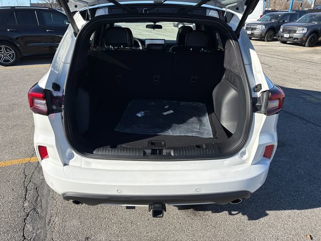 Used 2024 Ford Escape ST-Line Select w/ Tech Pack #2 image 12