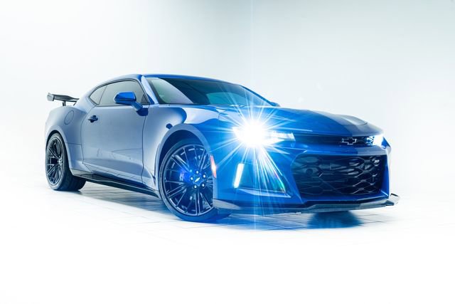 Used 2017 Chevrolet Camaro ZL1 RWD image 5