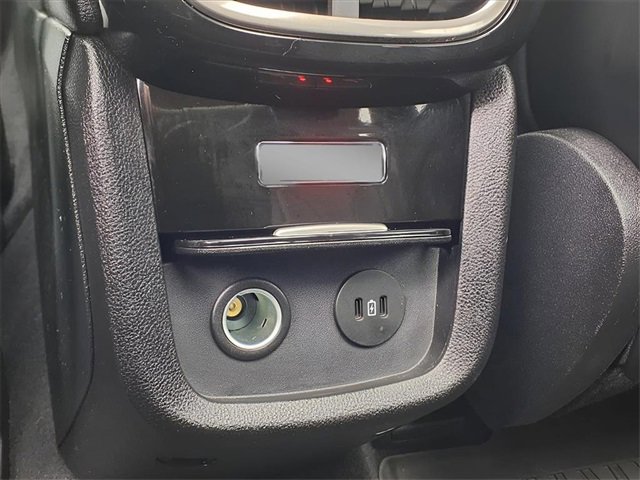 Used 2023 Lincoln Nautilus Reserve image 15