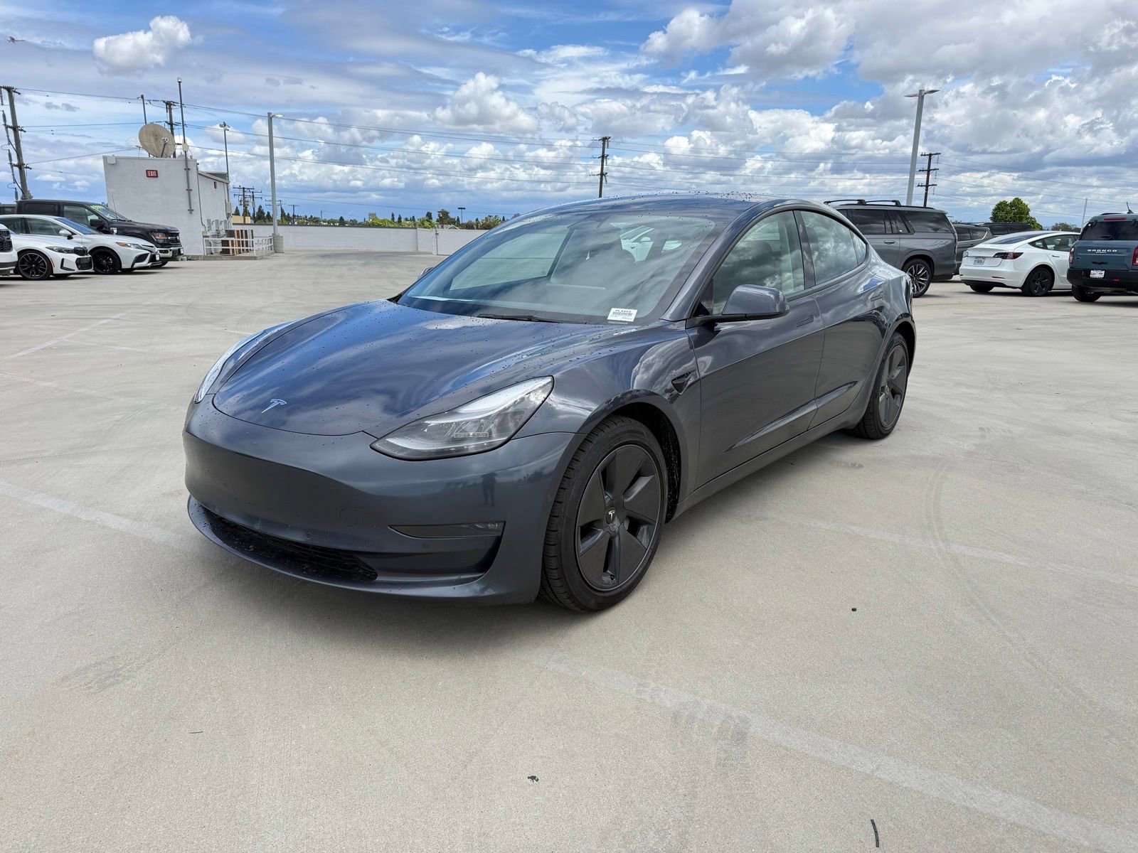 Used 2022 Tesla Model 3 Long Range AWD/4WD image 1