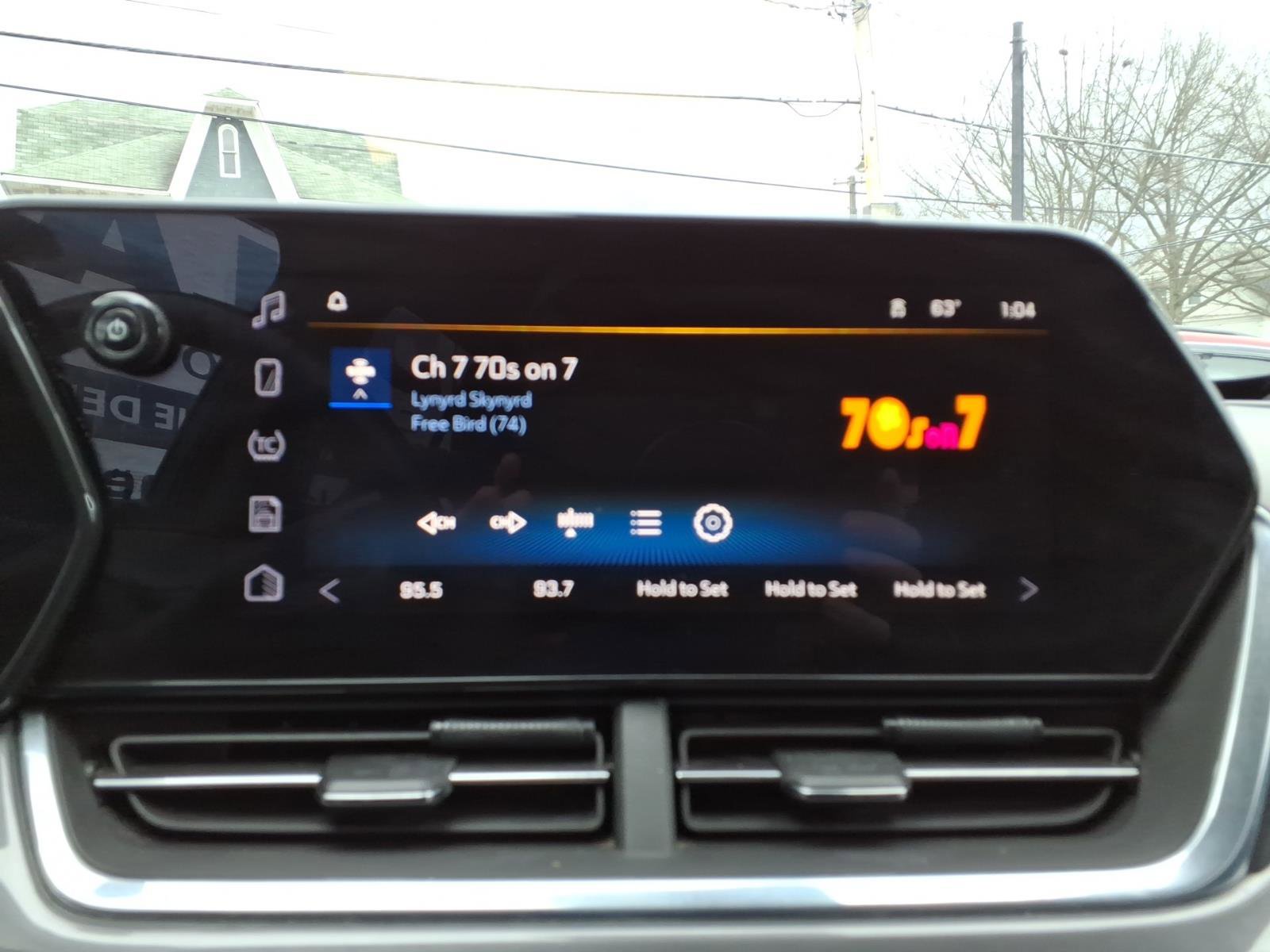 Certified 2024 Chevrolet Trax ACTIV w/ Driver Confidence Package image 23