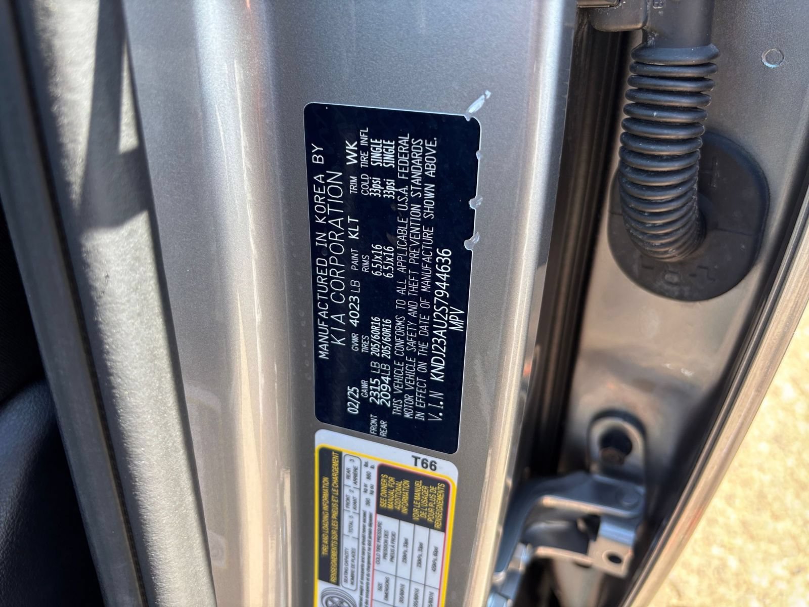 Used 2025 Kia Soul LX w/ LX Technology Package FWD image 27