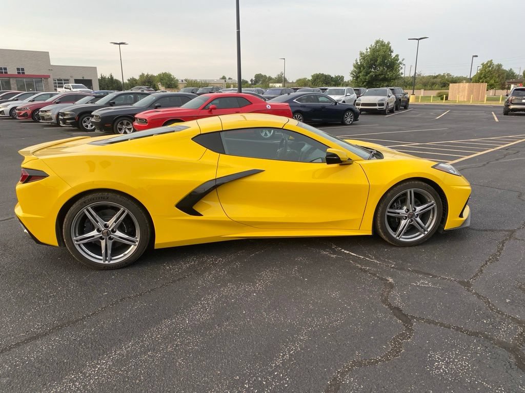 Used 2026 Chevrolet Corvette Stingray Coupe w/ 1LT RWD image 9