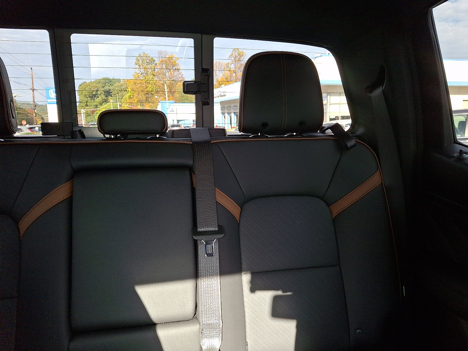Used 2024 GMC Canyon AT4 w/ AT4 Premium Package AWD/4WD image 20