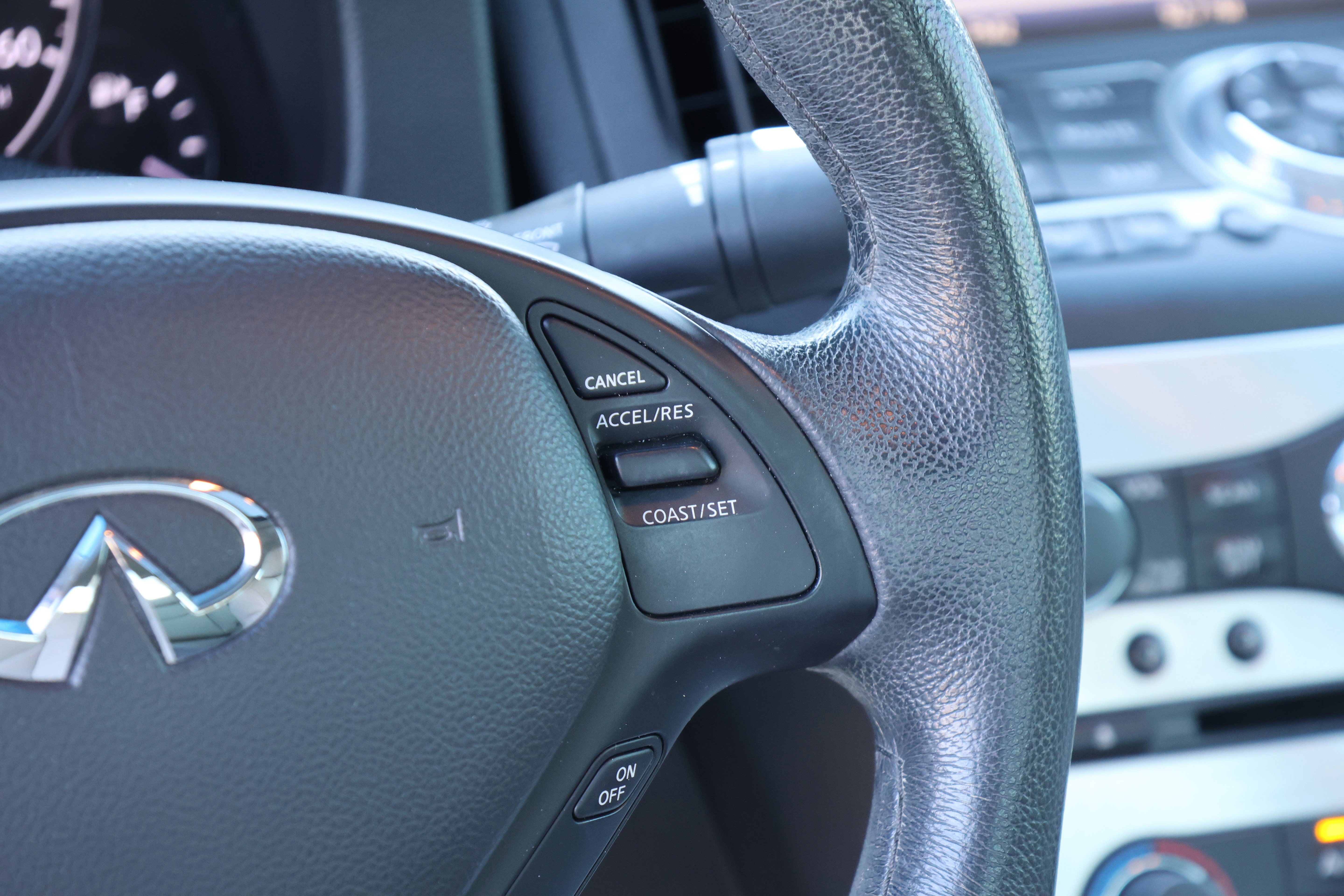 Used 2013 INFINITI G37 x w/ Premium Pkg image 21