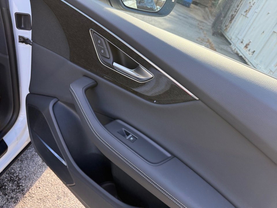 New 2026 Audi Q8 Premium Plus image 31