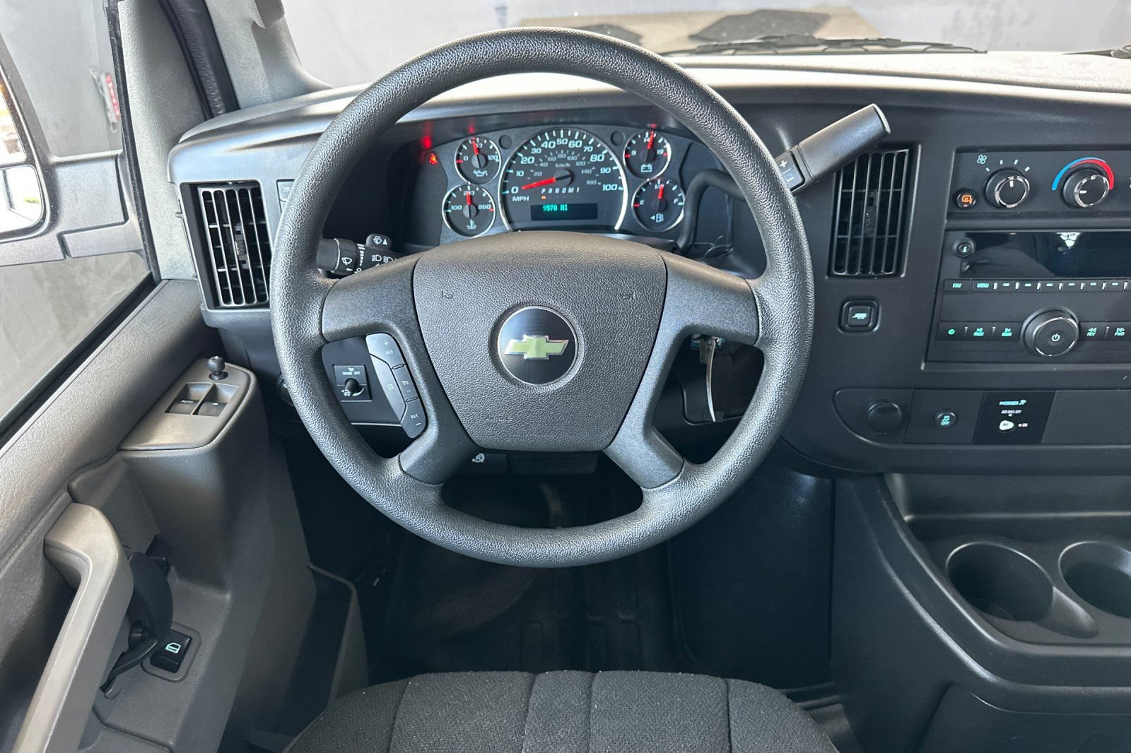 Certified 2025 Chevrolet Express 2500 w/ Driver Convenience Package RWD image 15