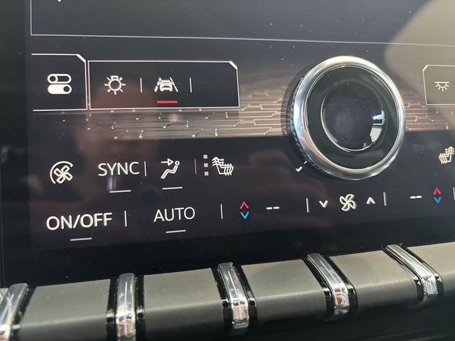 Certified 2025 GMC Acadia Elevation image 33