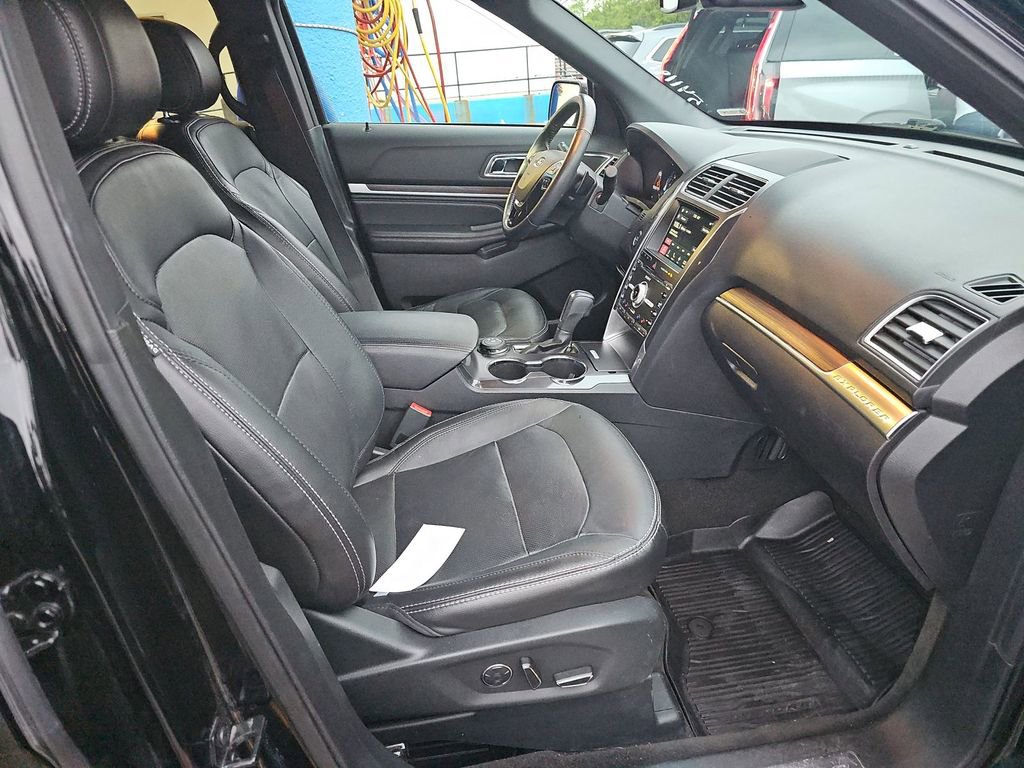 Used 2017 Ford Explorer Limited w/ Equipment Group 301A image 14