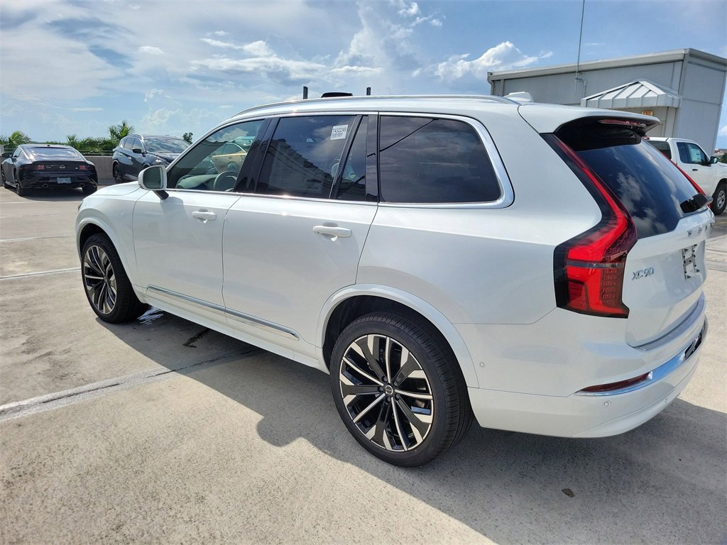New 2026 Volvo XC90 B6 Plus w/ Protection Package Premier image 5