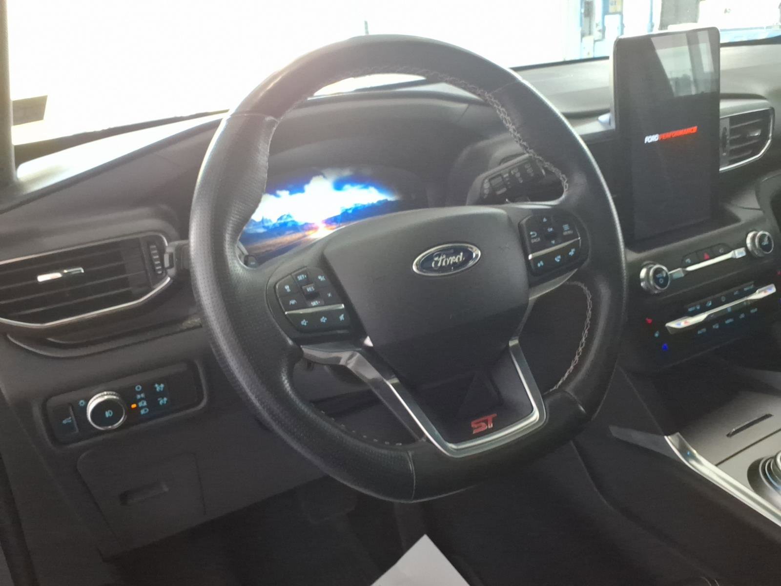 Used 2020 Ford Explorer ST w/ ST Street Pack image 11