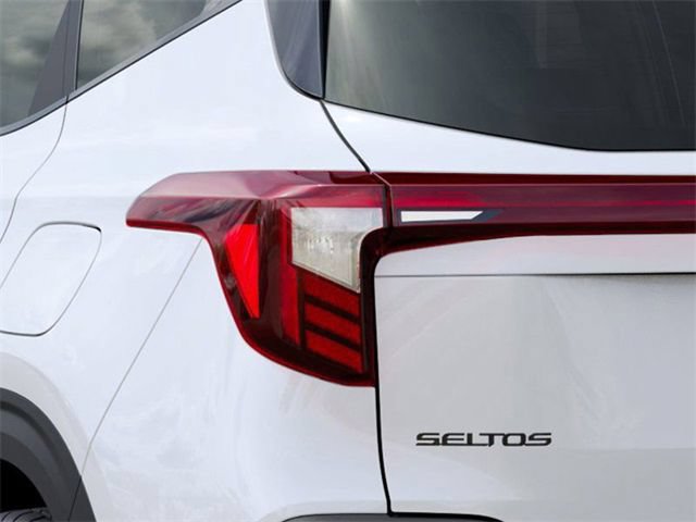 Certified 2025 Kia Seltos S FWD image 11