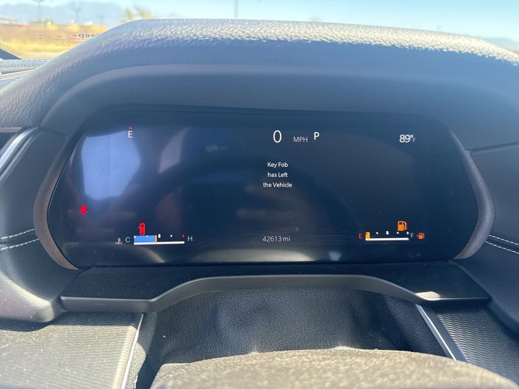 Used 2023 Jeep Grand Cherokee Laredo image 21