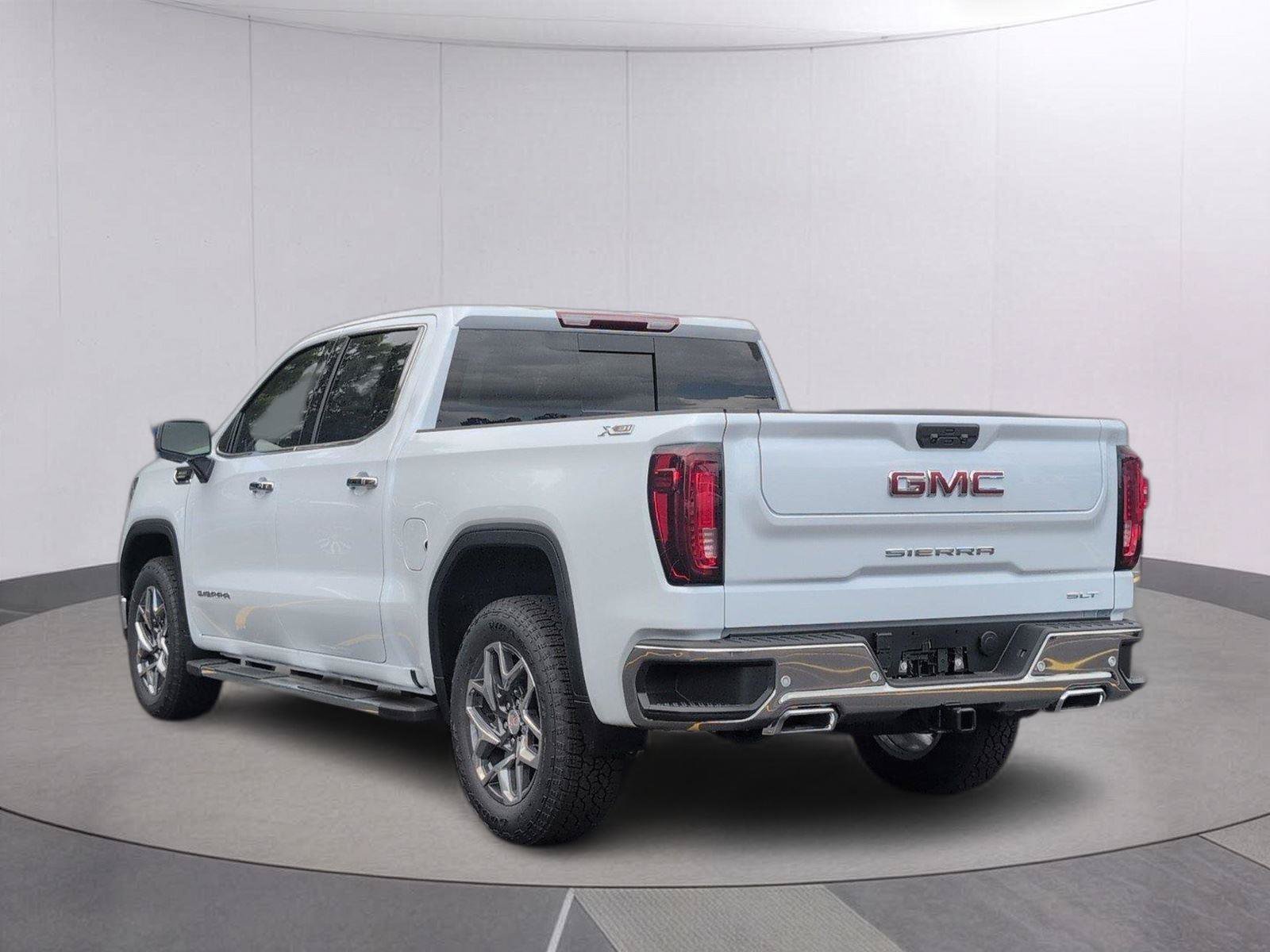 New 2026 GMC Sierra 1500 SLT w/ SLT Premium Plus Package AWD/4WD image 3