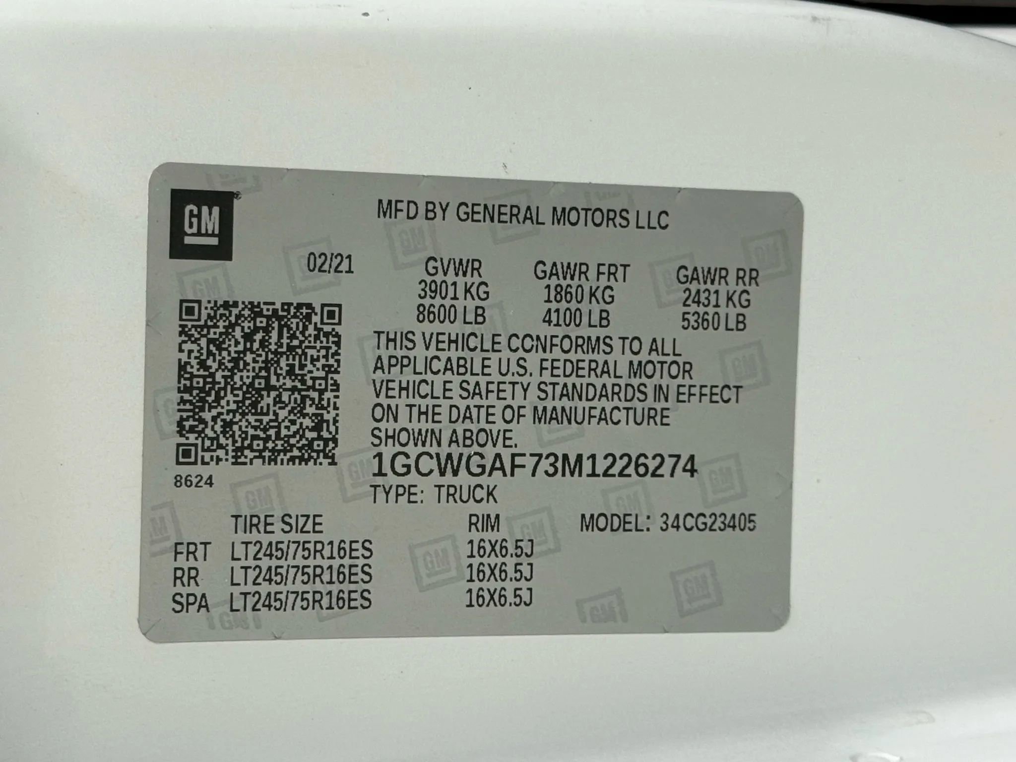 Used 2021 Chevrolet Express 2500 w/ Driver Convenience Package image 44