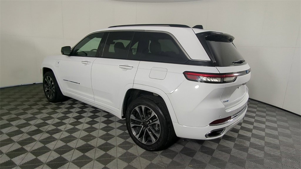 Used 2023 Jeep Grand Cherokee Overland image 7