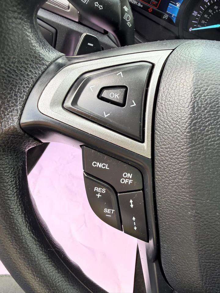 Used 2019 Ford Fusion SE FWD image 20