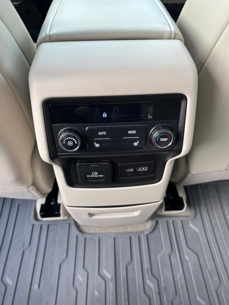 Used 2021 GMC Acadia Denali w/ Denali Ultimate Package image 14