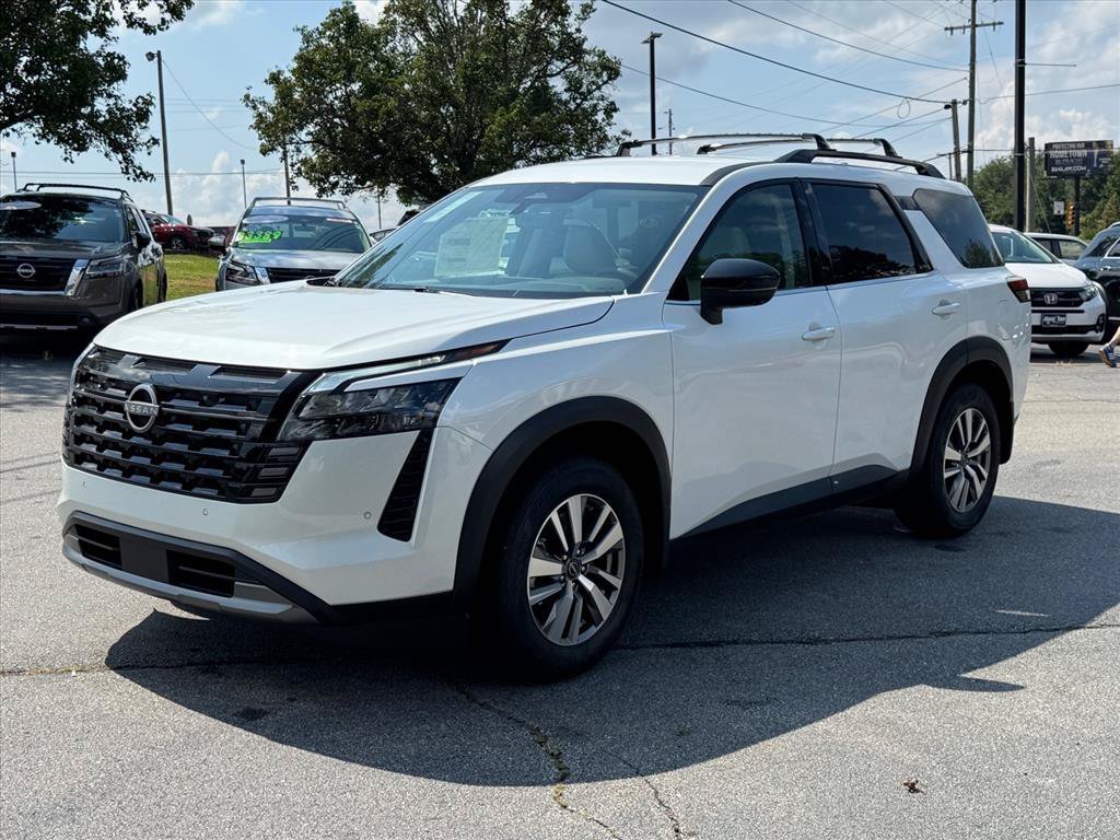 New 2026 Nissan Pathfinder SL FWD image 7